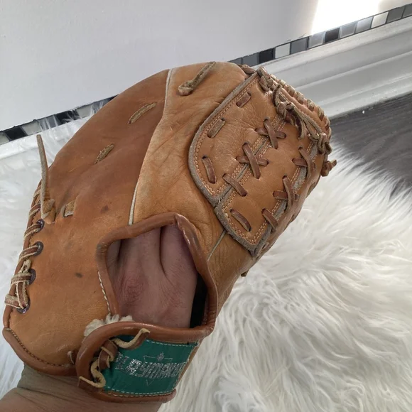 Raw Hide Lacing Playmaker baseball/softball RHT basket web glove 80-5014-6 - Picture 3 of 6